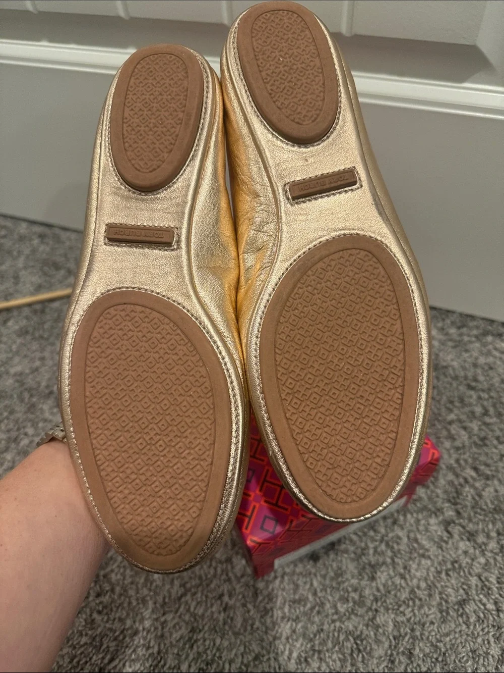 Tory Burch Metallic Rose Gold Minnie travel Ballet Flats size 7.5 - Picture 3 of 8